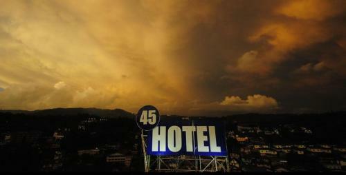 Hotel 45