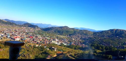 Apartamento Wanay's Rocky Mountain Homestay