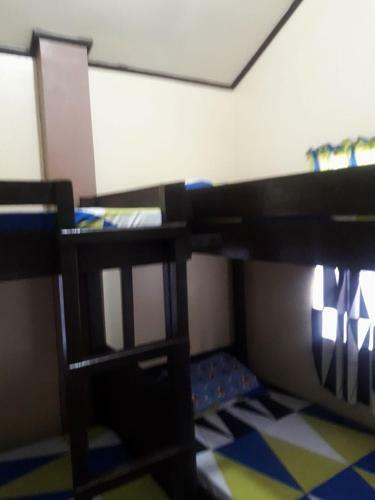 Hostal R D J Homestay