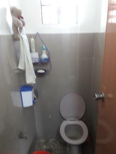 Hostal R D J Homestay