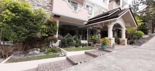 Gab's Cozyhome Apartments At Bonbel Condominium