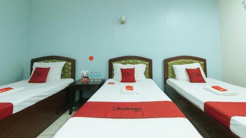 Hotel Reddoorz @ La Brea Inn Baguio