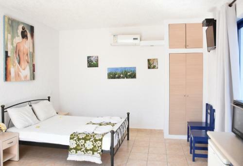 Hostal Kiotari Beach Apartments