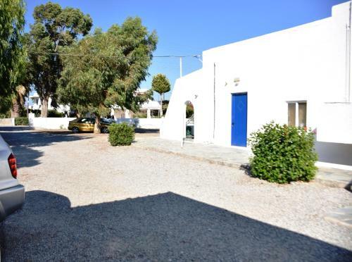 Hostal Kiotari Beach Apartments
