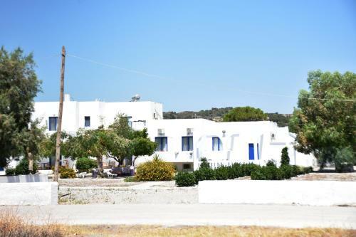 Hostal Kiotari Beach Apartments