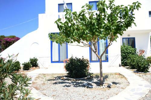 Hostal Kiotari Beach Apartments