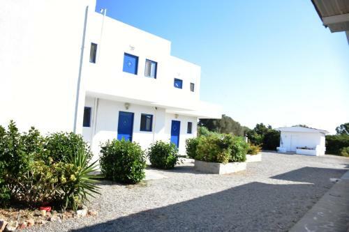 Hostal Kiotari Beach Apartments