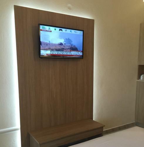 Hostal Nikos Rooms