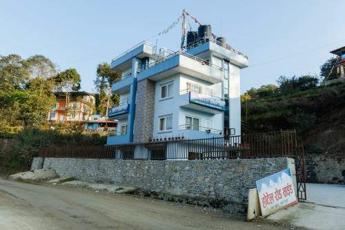 Hotel Road Side