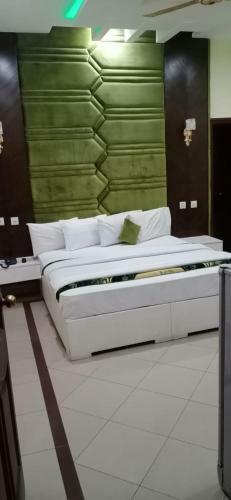 Hotel Pak Continental