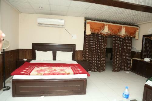 Hotels Multan
