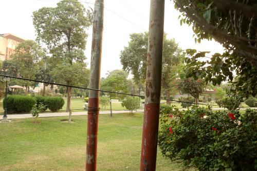 Hotels Multan