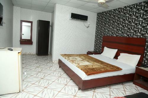 Hotel Pace Inn