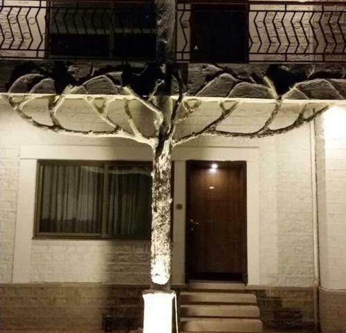 Cosy Knock Hotel