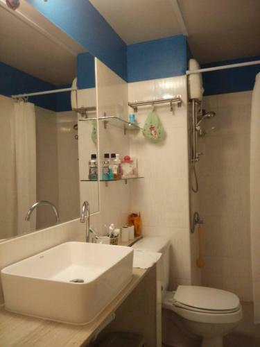 Apartamento Renovate Room Near Impact