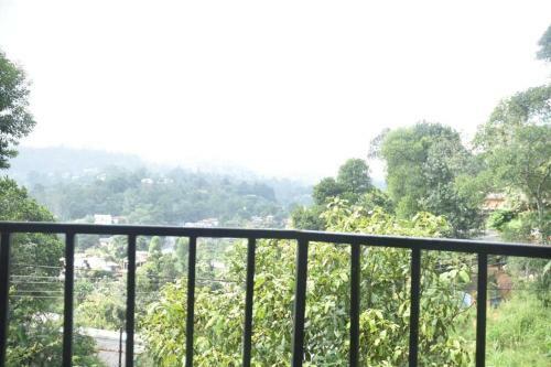 Hostal Mountain Top Guest