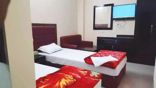 Hotel Night Heaven