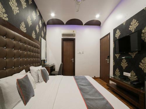 Oyo Townhouse 615 Hotel Pearl Inn
