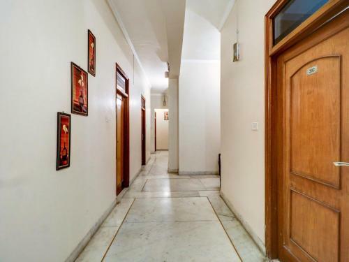 Oyo Capital O 73432 Hotel Divine