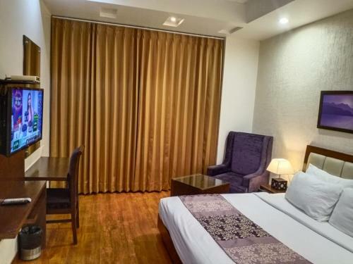 Four Leaf Hotels