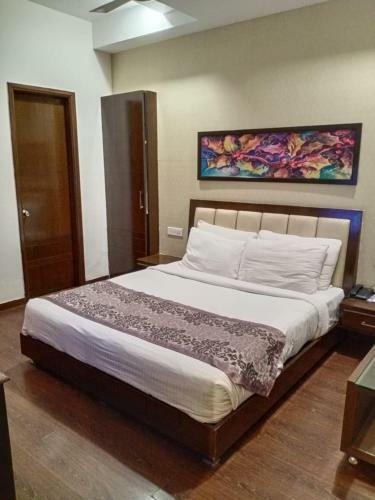 Four Leaf Hotels