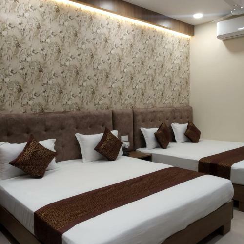 Hotel S.s Royal