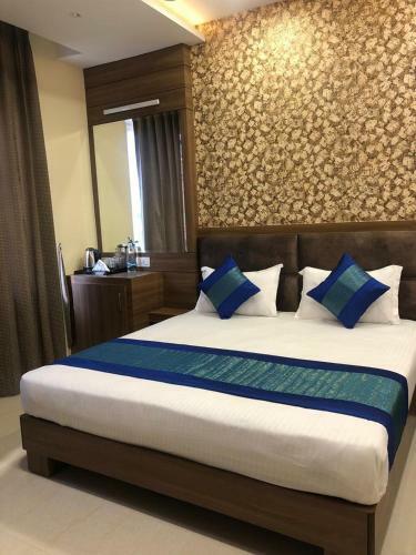 Hotel S.s Royal