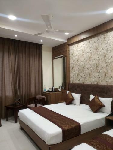 Hotel S.s Royal