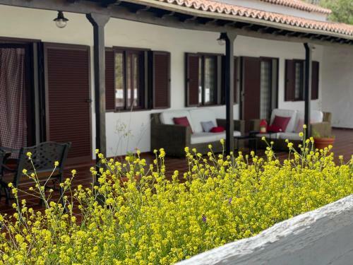 Villa Monta�a Colorada