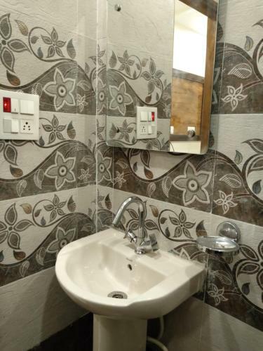 Bed & Breakfast Dhots Residency