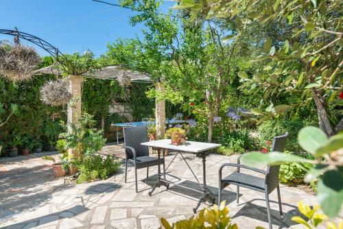 Can Malondra, Villa Para 8 Con Piscina Y Jardines