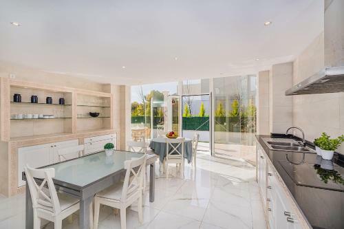 Villa Quiros II 8pax
