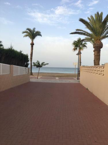 Apartamento Flat With Sea Views 200m From The Beach