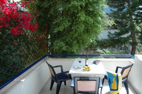 Hostal Portobelis House