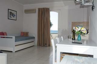 Aparthotel Irina Beach Hotel