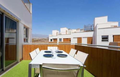Sea View Apartment In El M�dano With Private Parking Space