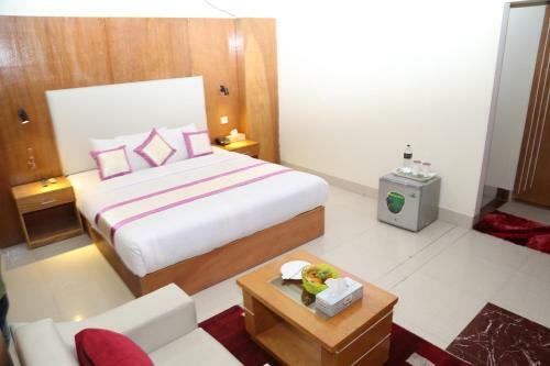 Hotel Platinum Ltd