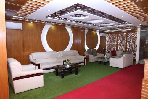 Hotel Platinum Ltd