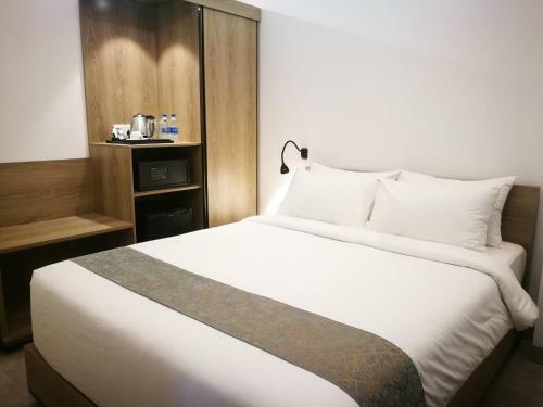 Yes Bd Hotel Group