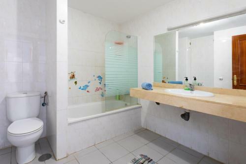 Family Apartment -3 Bedrooms And Rooftop