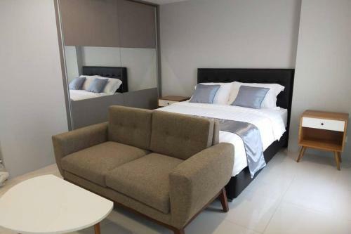 Apartamento Azalea Suites Cikarang - By Urban Style Collections