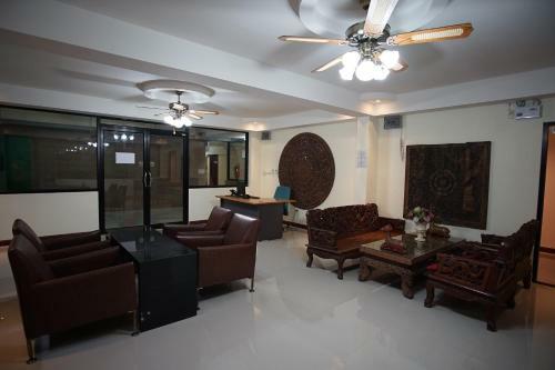 Kim Hotel @ Bangplong