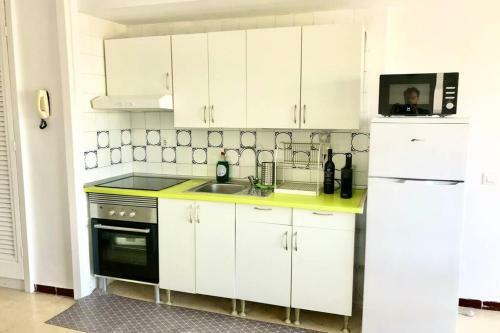 Apartamento Cosy Studio With Pool
