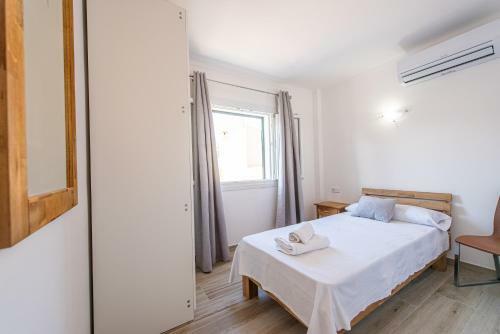 A Perfect Location Villa For Holidays With AC And Private Pool