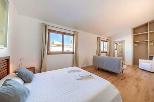 Seafront Villa Mar I Pins