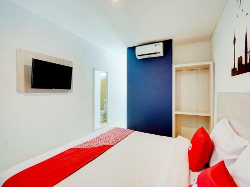 Collection O 90176 Lg Hotel Jember