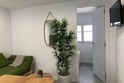M3 Terrace. Cool Apartment 15 Min Center By Metro