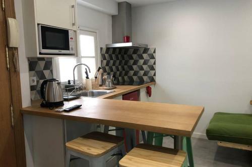 M3 Terrace. Cool Apartment 15 Min Center By Metro