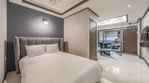 White Beach Pension