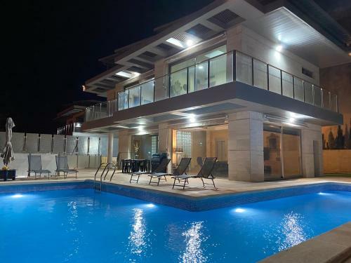 Villa Altos Golf Bah�a Finestrat